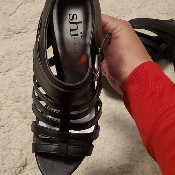 High heels - Picture 4 of 5